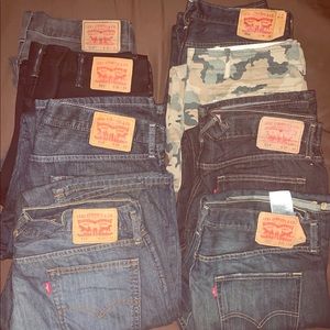 8 pairs of Levi 501 & 514 jeans